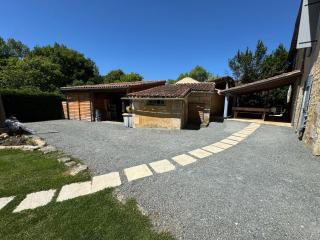FatFully Riverside Farm, Spa, Apartments & Rooms - Combiers - 3