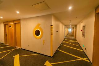 IU Hotel Zhengzhou Wenhua Road Sanquan Road Branch - 5