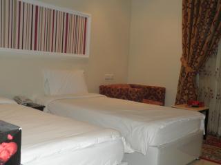 Marina Royal Hotel Suites - Kuwait - 5