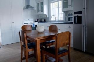 Bay View Apartments Historic Beachfront Haven Restful, Charming, Unbeatable Views - 2
