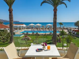 GK Beach Hotel - 4