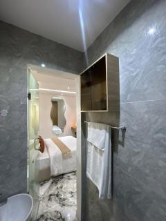 Restelle House - 8