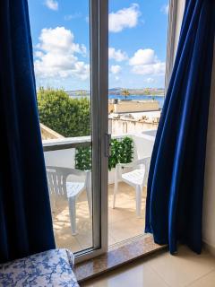 'Ammorin' with Seaview - 2 Bedrooms - 1