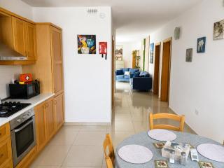 'Ammorin' with Seaview - 2 Bedrooms - 8