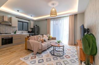 Elite luxury 1BR with pool, gym and large balcony - 8