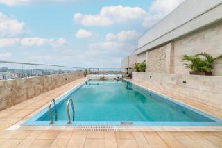 Elite luxury 1BR with pool, gym and large balcony - 3