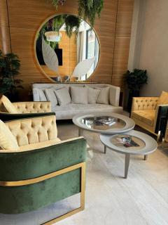 Lyonessa gardens 9 - 9