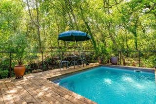 Maison romantique dans les bois - 0