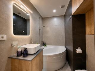 Honeymoon Premium Apartments - Batumi View - 1