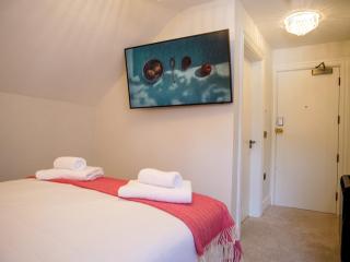 Experience Dingle at Main Street - Room 5 - 4