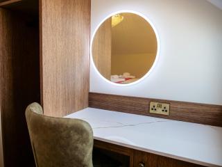 Experience Dingle at Main Street - Room 5 - 2