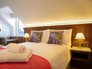 Experience Dingle at Main Street - Room 5 - 3