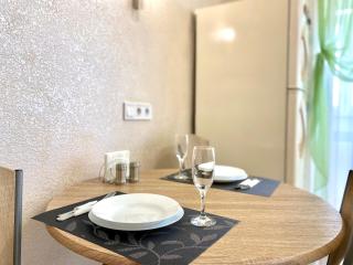 ApartPoltava СВІТЛО ЦІЛОДОБОВО Вишукані апартаменти, 2-ОКРЕМІ КІМНАТИ, квартира в НОВОМУ будинку, Банківський ЧЕК - 1
