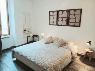 Loft lumineux hypercentre Auxerre Smart TV - 3