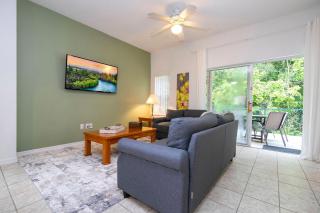 Cozy 3 Bed Townhome 8 Miles from Disney 1123 - 3