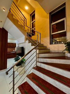 AMY VILLA LONAVALA 5Bhk pvt Swimming Pool and Garden - 6