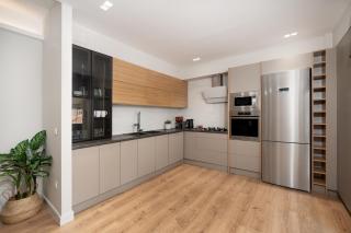 Modern 3BR Gem - 8 min to Metro by TwentyTwo - 8