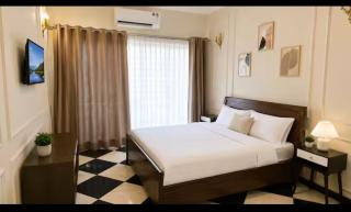 Gorgeous & Spacious 1 bed 1 bath in heart of GK2! - 1