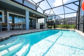 Breathtaking Home Private Pool Game Room 1725 - 4
