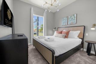 DLuxx Top Vacay 4 Miles from Disney 5 suites 7599 - 3