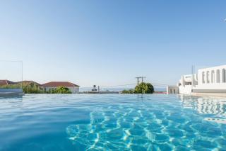 Azatis Luxury Villa - 8