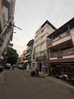 S M Hotel - 7