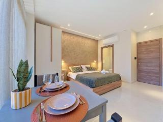 Cozy Studio Near Beach & Promenade - 0