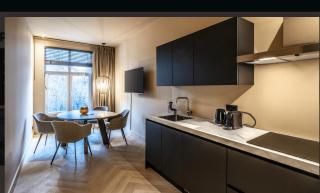 Breda Apartment w Kitchen & Private Bathroom 2p - 4