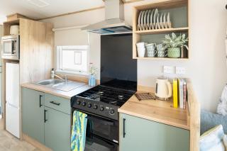 Clifftop Caravan Retreat Exceptional Sea Views Beer Devon - 6