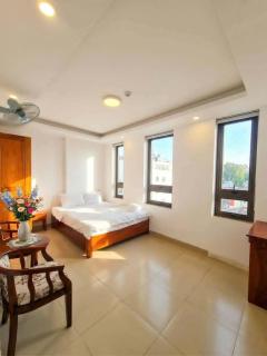 Mel Hotel - 0