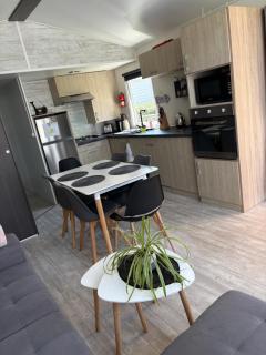 Mobilhome 2 chambres avec grande terrasse fermée tout confort camping siblu 4 etoiles Nevez Pont Aven - 9