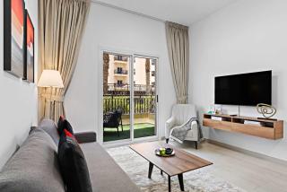 Airstay - 2BR Retreat - Huge Balcony - Remraam - 4