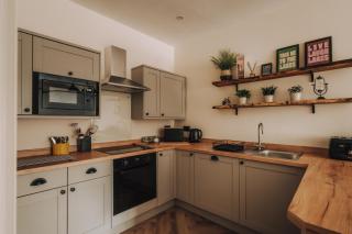 The Warren, Stylish Retreat, Bowness on Windermere - 2