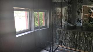 Apple Paradise, House of mirrors, self check-in - 8