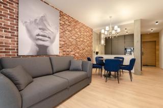 12-95 Kvartet, Vasyl Lypkivskyi 16g, Kyiv, railway station, metro nearby, stunning city view, 15 kW backup power, Petrovdom Apartment - 4