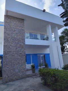 Chez Fèmi, route des pêches - Cotonou - 0