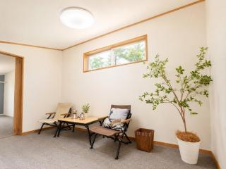 HAKUBA House LuckyStar5 next to shuttle bus station ,711 ,restaurants Modern Chalet - 8
