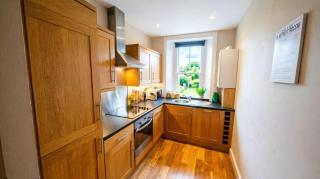 Edinburgh Stay Parking Nr City Centre & Haymarket - Edinburgh - 8