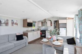 Lovely 3 bedroom holiday home in Seton Sand caravan park Wi-Fi Xbox - 6