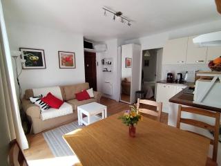 Appartement avec Balcon et Wi-Fi au Centre de Cauterets - FR-1-812-65 - 0