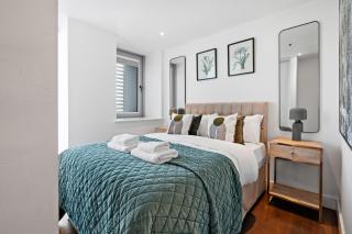 Modern City Suite - 5