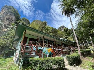Chill Out Bar and Bungalows - 1