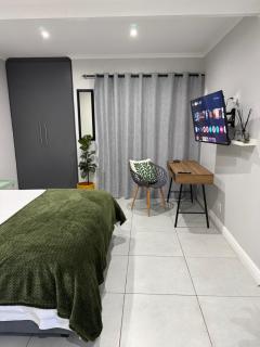 The Apartment on Risa - 6