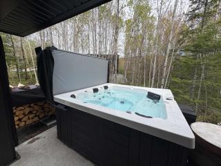 Spa & River view - Le Conteneur Cache - 9