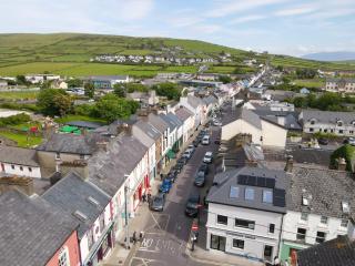 Experience Dingle at Main Street - Room 2 - 6