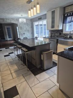 Indoor Pool & Hot Tub Sleeps 18 - 5