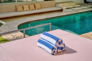 Villa New York - 4 BDR Pool Luxury Villa, next to The Forge Bali - 5