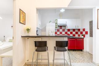 Hostly - Sant'Orsola Suite Apartment - 1