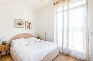 GuestReady - Spacious flat with furnished terrace - 6
