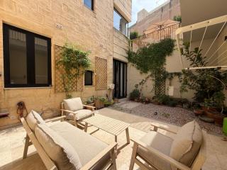 Cosy home in Three Cities - 9